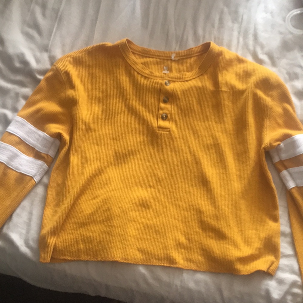Teens cropped yellow long sleeve pacsun